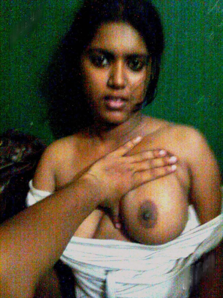 Tamil nude girl.