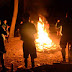Ritual con agua salada en la noche de San Juan