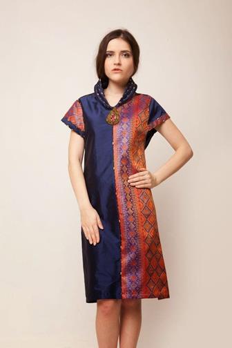 Contoh Baju Batik Kombinasi Polos Yang Kekinian