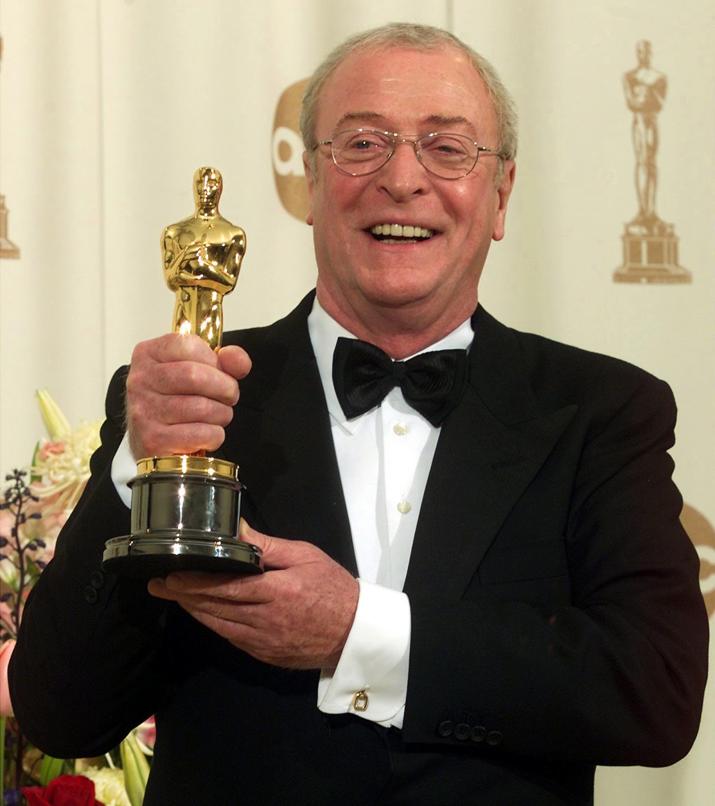 Michael Caine Biography, Profile, Photos, Birthday, Height, Age, Wallpapers