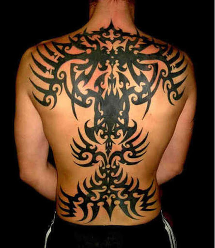 Tatuagem Tribal para os homens em volta completa