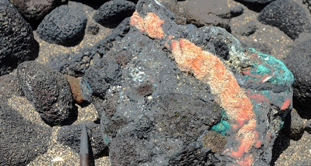 Rocks Made of Plastic Found on Hawaiian Beach
