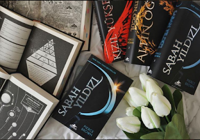 Siirsel Hisler Sabah Yildizi Pierce Brown Kitap Yorumu