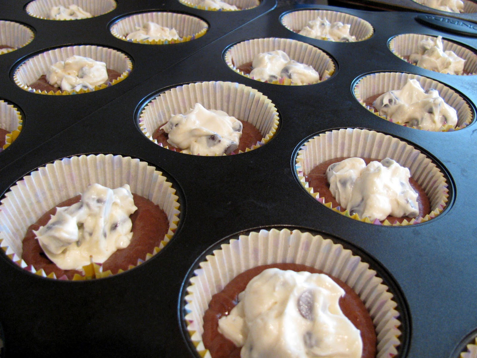 Self-Filled Cupcakes