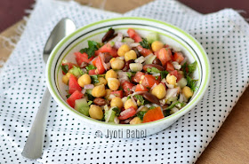Lebanese Bean Salad | Lebanese Beans Salad is a simple, flavourful salad but is power packed with protein. Check out the recipe at www.jyotibabel.com