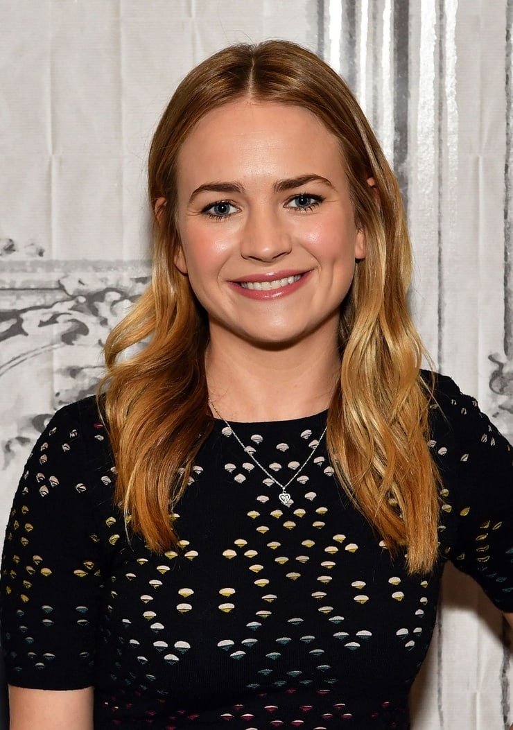 For The People Actress Britt Robertson Hot Photos Sexy Wallpapers Age Height Weight