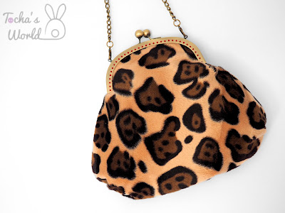 bag, bag-clasps, chain, clasp frame, clutch bag, faux fur, leopard, man-made, Remnant Kings, speckles, beaded, animal-friendly, animal print, spots, lining, polyester, cotton