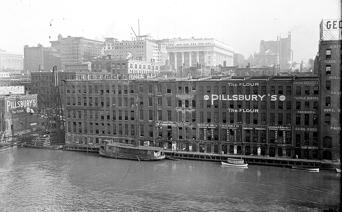 Vintage Photographs of South Water Street, Chicago From the Late 19th