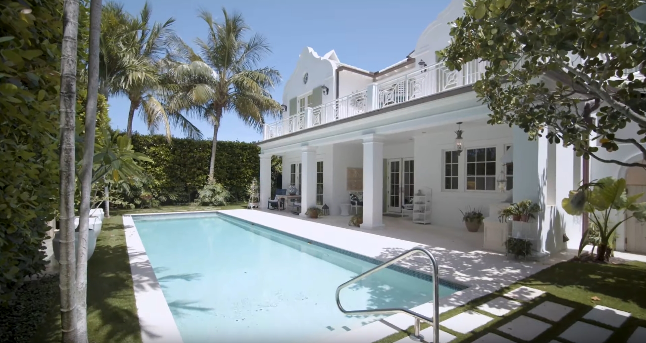 13 Photos vs. 119 East Inlet Dr, Palm Beach, FL Home Interior Design Tour