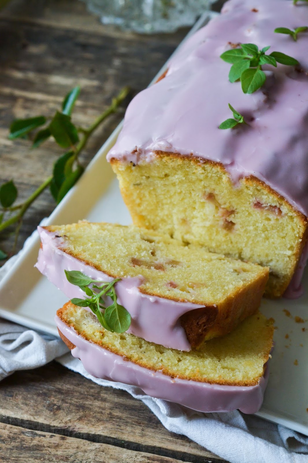 Christina macht was: Saftiger Rhabarber-Joghurt-Rührkuchen ...