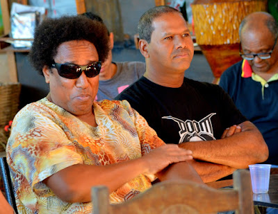 Cleison Batah, de óculos, vê com preocupação a aplicação da Lei do Silêncio em bares e restaurantes da cidade Foto Joaquim Dantas