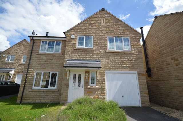 This Is Wakefield Property - 4 bed detached house for sale Haslegrave Park, Crigglestone, Wakefield WF4