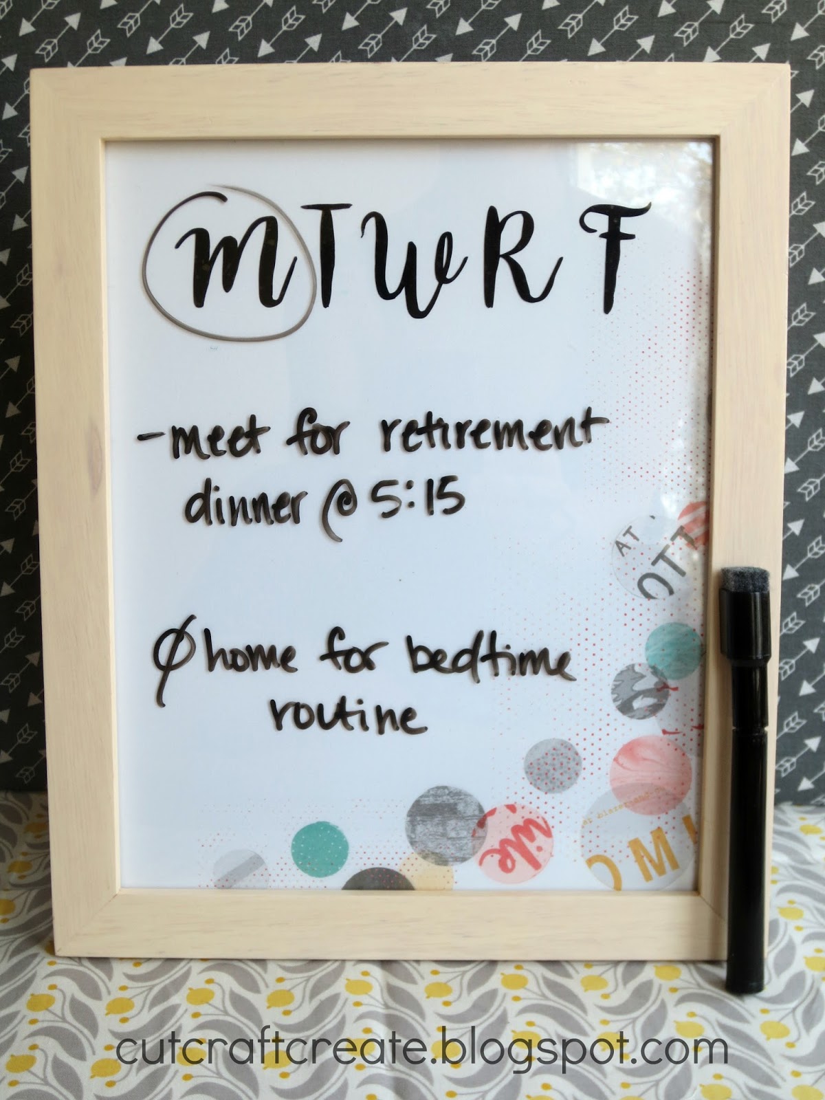 Cut, Craft, Create DIY Reminder Board {Dry Erase} in minutes!