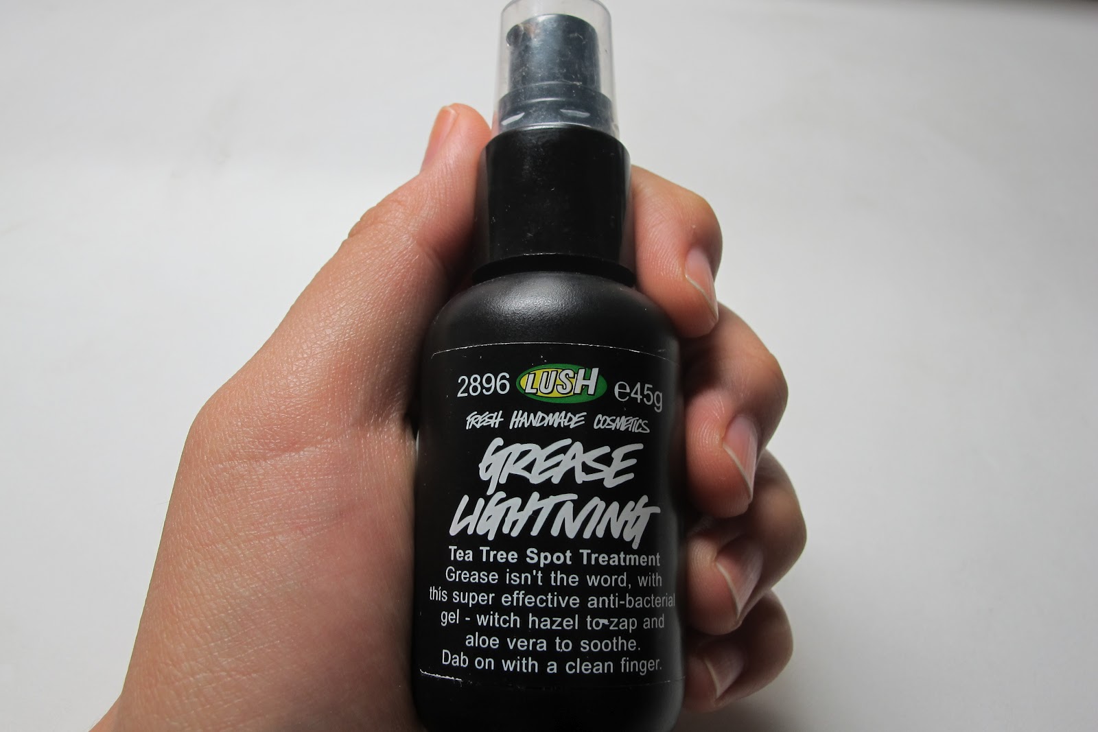 AnanSays Beauty & Lifestyle Blog! Review Lush Grease Lightning