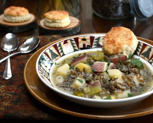Creamy Wild Rice Soup ♥ KitchenParade.com, a classic way to use wild rice, creamy and hearty but light in calories.