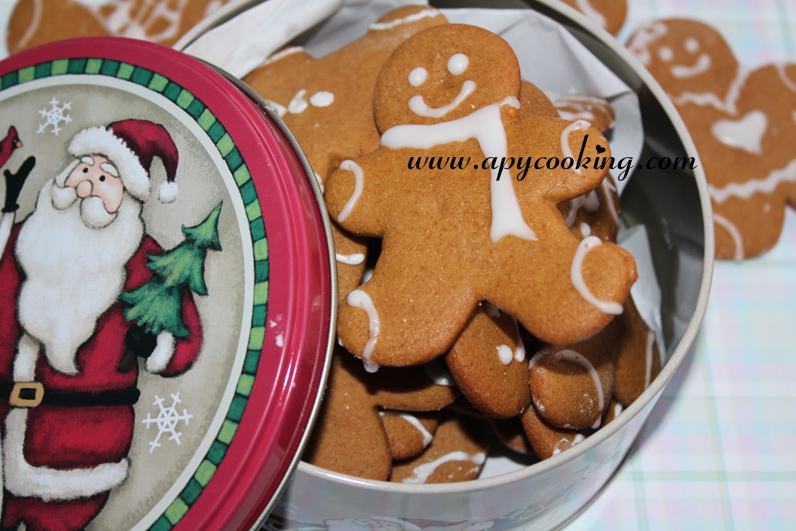 Apy Cooking Gingerbread Men / Gingerbread Cookies