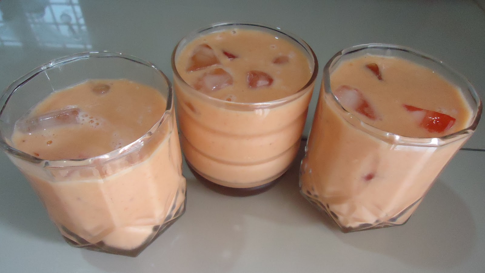 Zara ♥ Baking PAPAYABANANA SMOOTHIE...