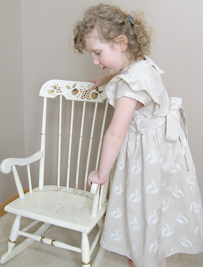 http://olga-kidapproved.blogspot.com/2013/03/ruffle-top-by-elephants-and-elegance.html
