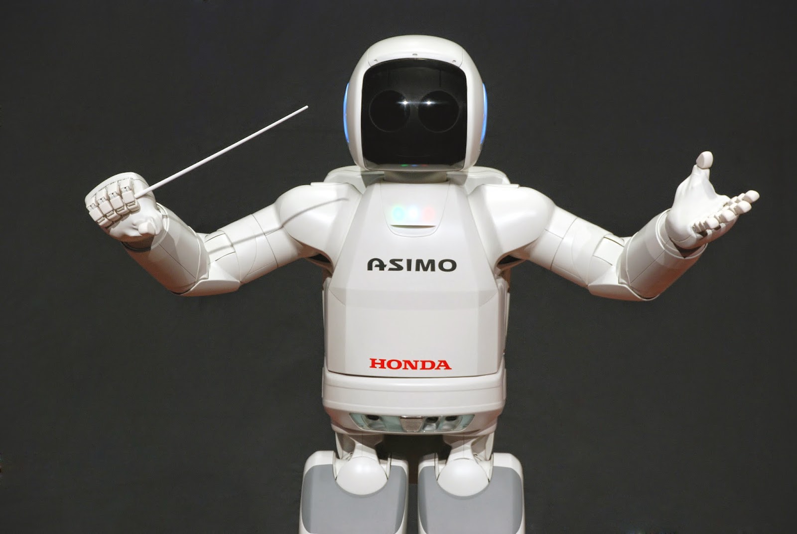 ASIMO, Advanced Step in Innovative MobilityHumanoid Robot by HONDA