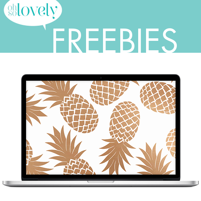 Download these FREE pineapple desktop wallpapers — it's time to dress your tech! These work well for computers and smart phones!
