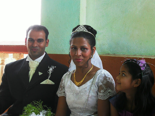 жених и невеста в Индии