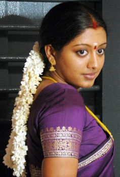 South Indian Film Actress Gopika Hot Photos Wallpapers