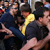 Bolsonaro leva facada durante ato de campanha em Juiz de Fora