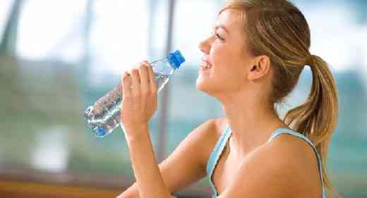 Yakin Air Putih Anda Aman di Konsumsi ? Waspadai Zat Berbahaya Manfaat minum air putih akan dirasakan khasiatnya apabila air putih yang kita minum tersebut dikatakan sehat dan menyegarkan bagi tubuh. Nah, apakah air putih yang anda minum itu sehat ? Ketahui beberapa hal ini.