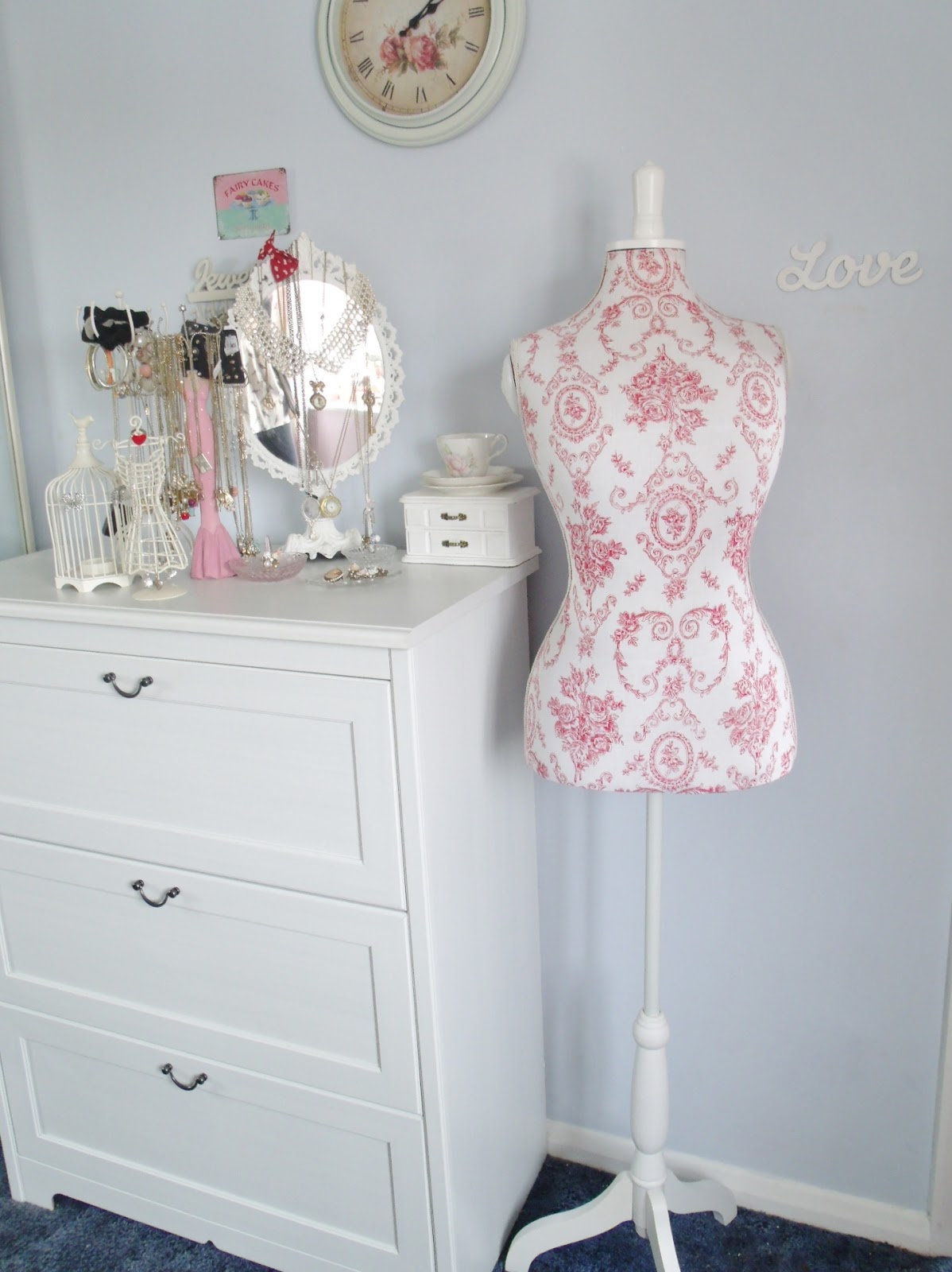 Vintage Style Floral Pink Mannequin ♥ Victoria's Vintage Blog