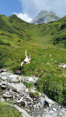 Mountain distance Mountain distance