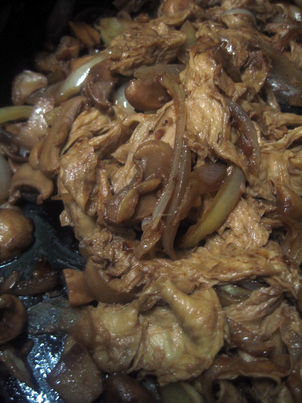 abby gaby foodie: Vegetarian Dinner: Bean Curd Adobo and Pickled Garlic