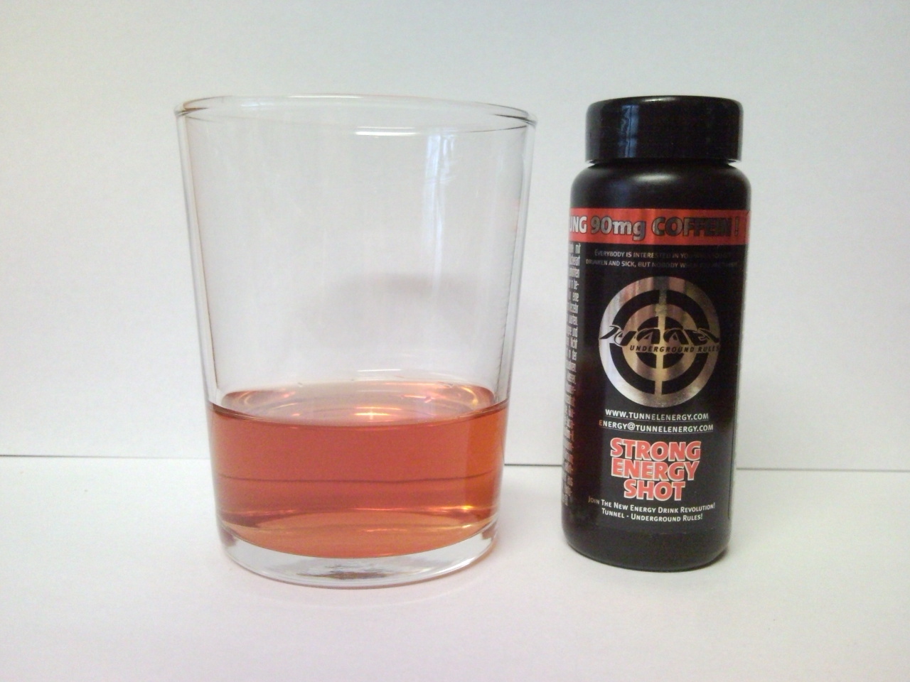 Energy Produkte Tester: TUNNEL STRONG ENERGY SHOT