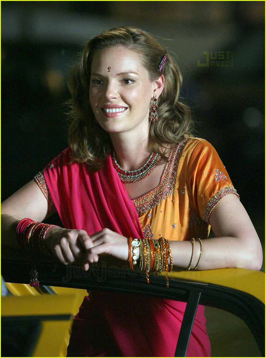 Katherine Heigl in pink saree. Katherine Heigl in pink saree.