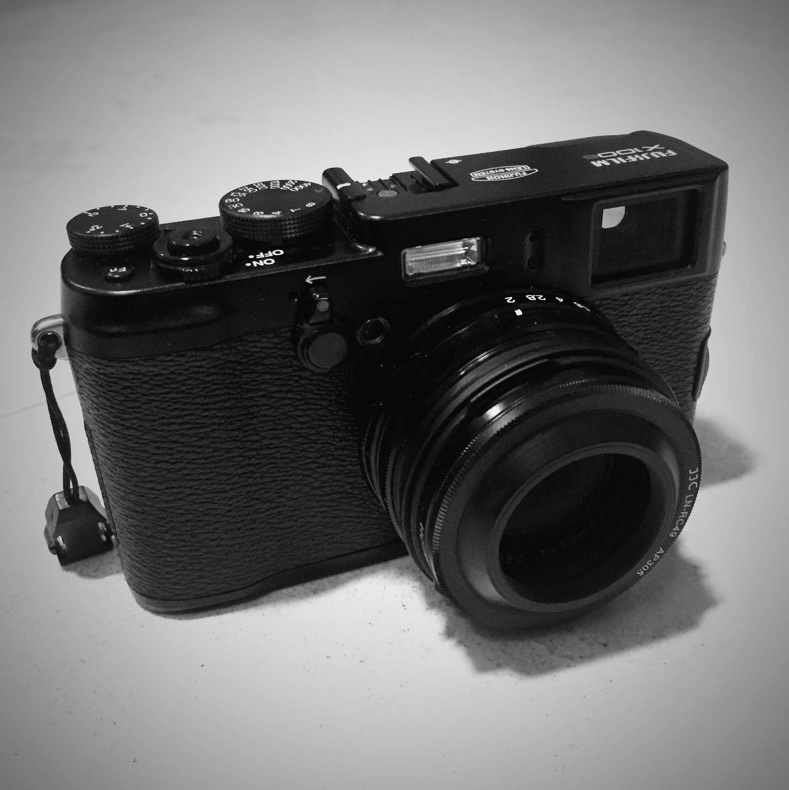 x100t lens hood