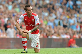 Juventus eyeing Mathieu Debuchy