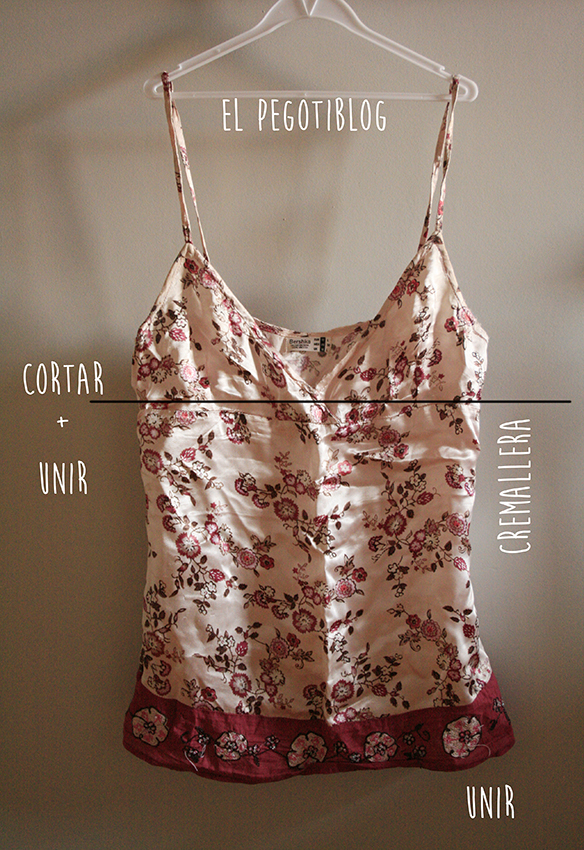 Convertir una vieja camiseta en un cojín