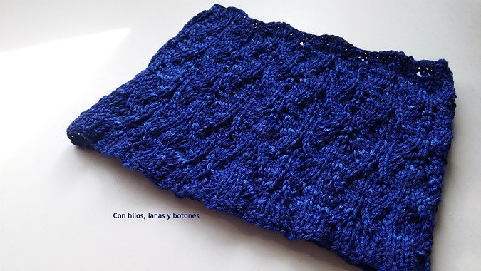 Con hilos, lanas y botones: Amphora Cowl