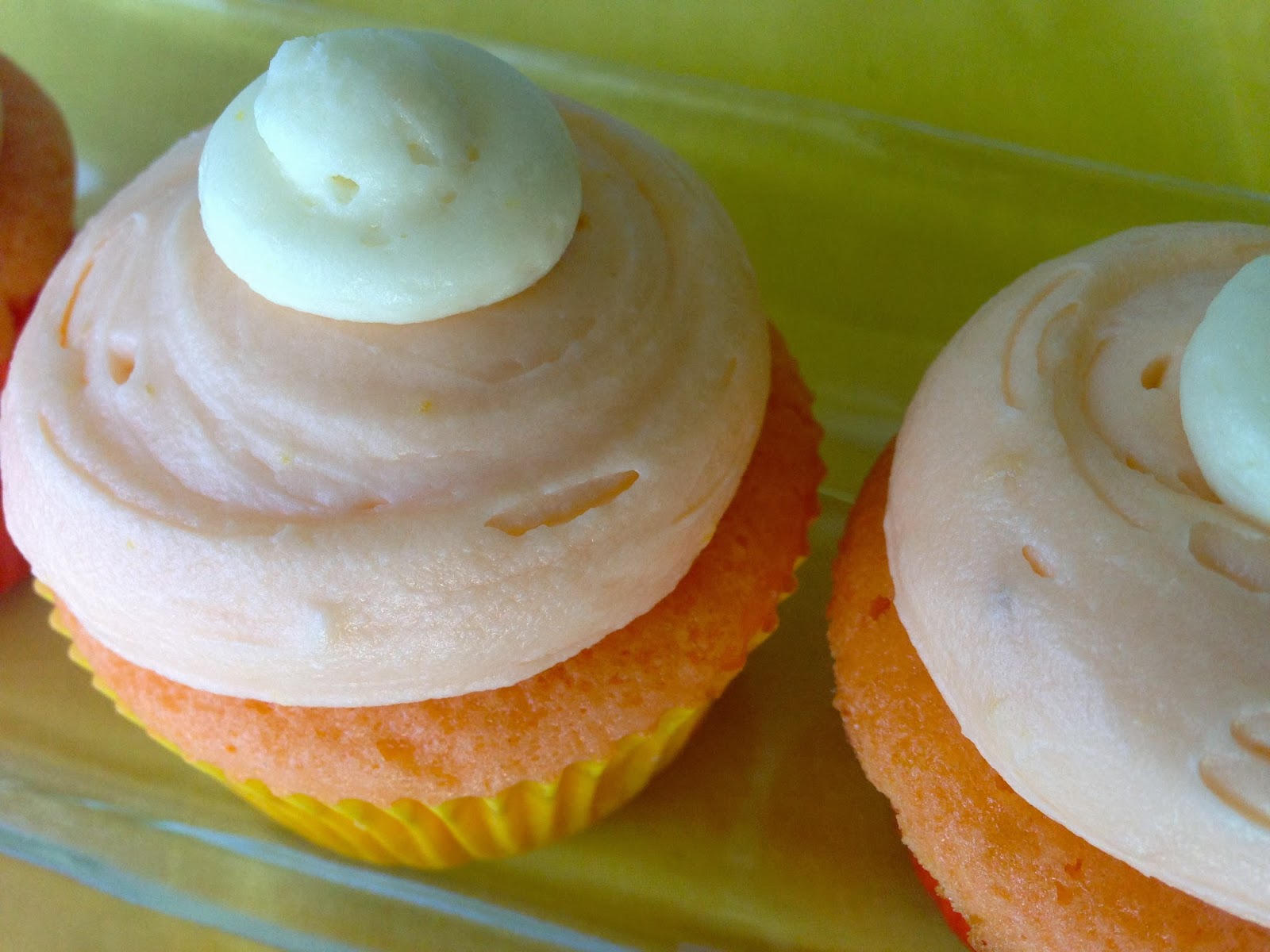 The Preppy Hostess Orange Creamsicle Cupcakes