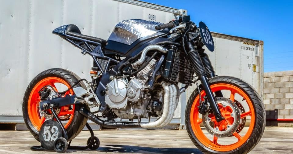 Honda CBR 600 f3 Street Fighter