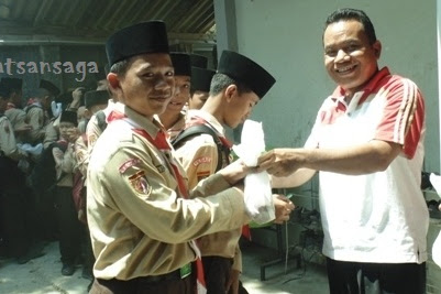 Warga MTsN 1 Tegal Persembahkan Dua Sapi dan Satu Ekor Kambing
