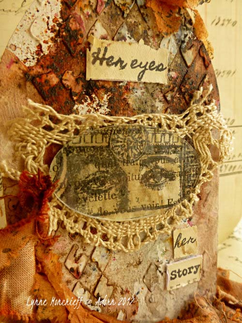 Her Eyes, Her Story by Lynne Moncrieff That's Crafty!