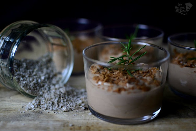 Mousse-de-chocolate-al-romero-y-sal-tererecetas-03 Mousse-de-chocolate-al-romero-y-sal-03