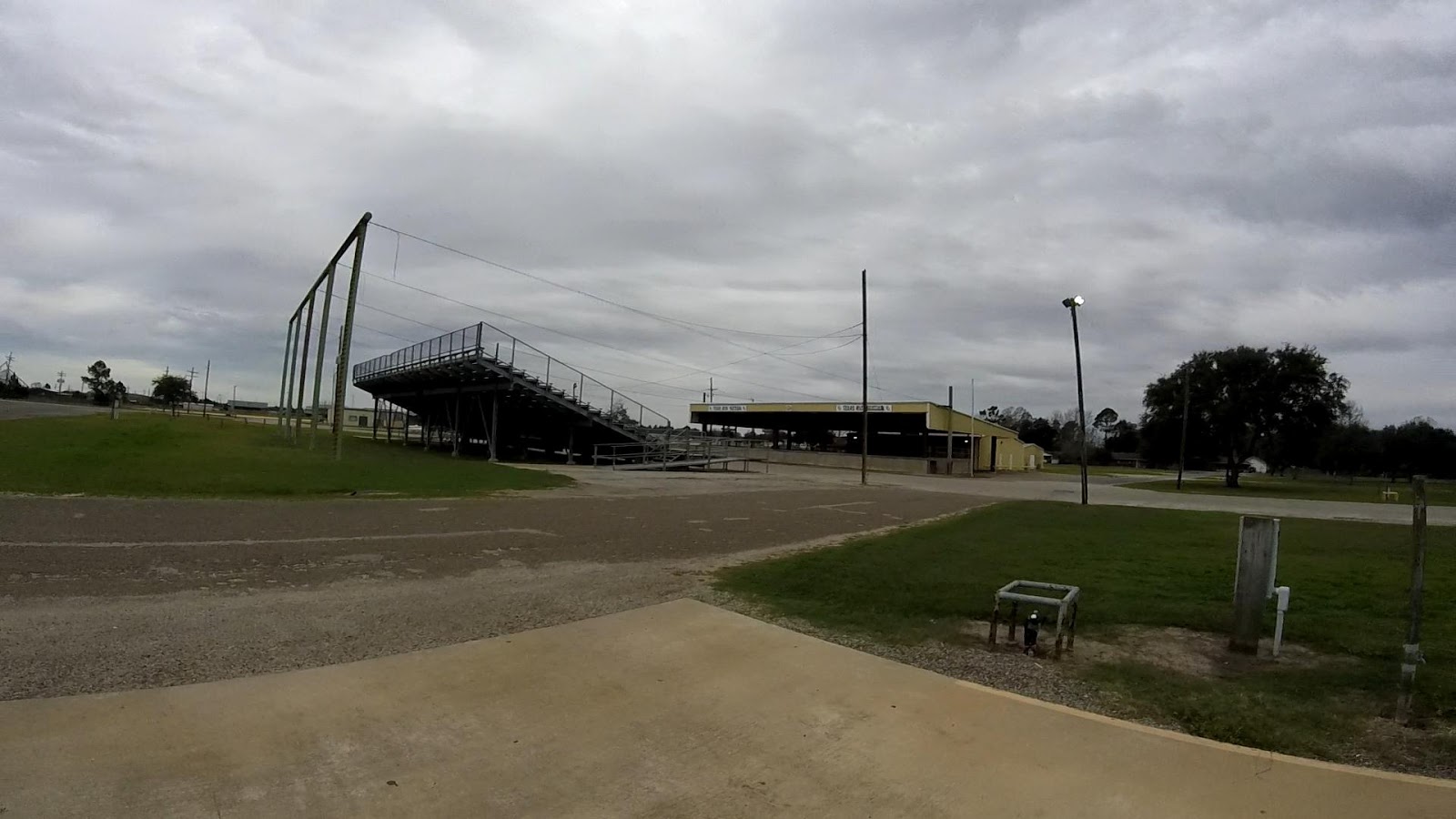 VanLife Crisis: Winnie City Park, Winnie TX and self imposed cop knock?