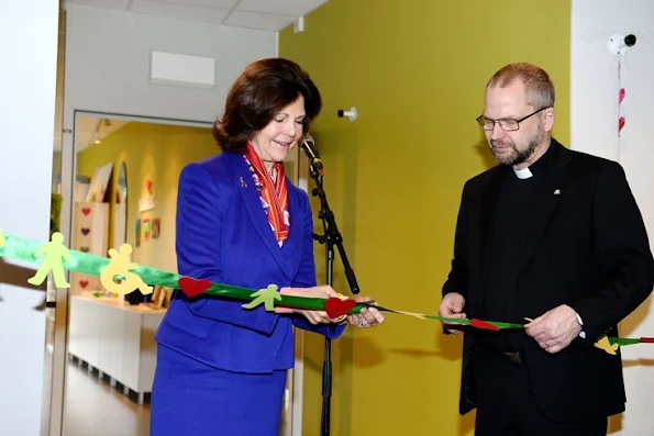 Queen Silvia of Sweden carried out the opening of a new clinic in Lilla Erstagarden hospice which works for children and young people requiring medical care.