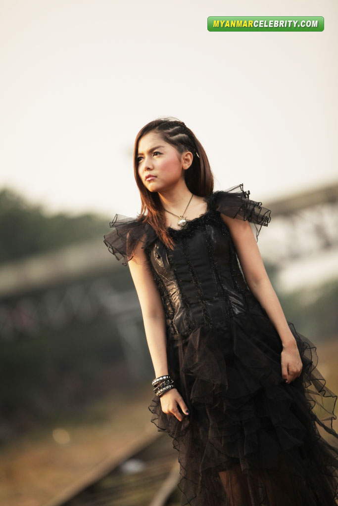 Yadanar Mai Myanmar Popular Singer & Model Girl Myanmar Singer and Vocalist Photos