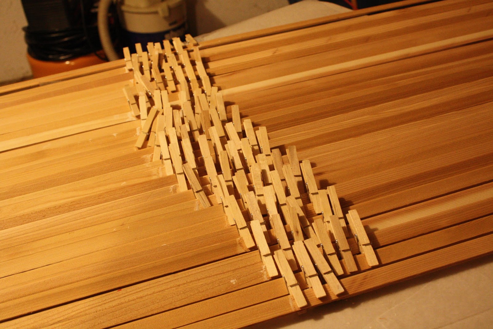 Cedar Strip Canoe Scarfing the Strips