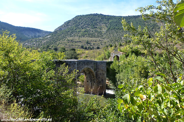 Puente medieval de Pesquera de Ebro