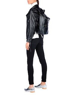 http://www.yoox.com/it/45283495AS/item#dept=women&sts=sr_women80&cod10=45283495AS&sizeId=1