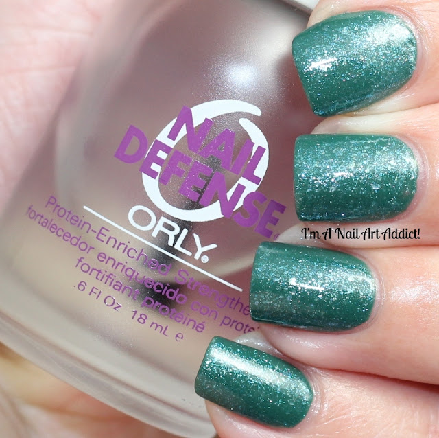 Essence Nail Colour 3 // Stop For an Ice Cream over A Walk in the Park