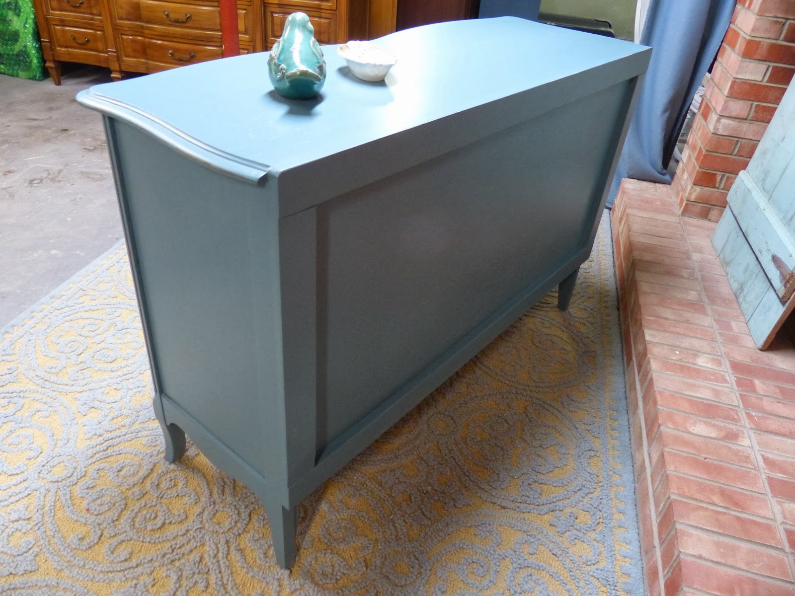 JULIE PETERSON Simple Redesign FINISHING THE BACK OF A DRESSER